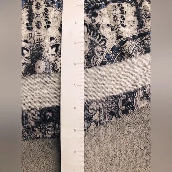 ENERGE World Wear Embellished Top XL - Picture 11 of 11